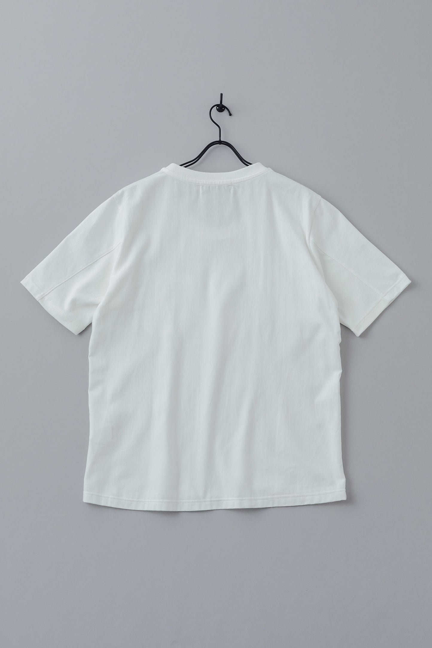 THE WHITE SHIRT