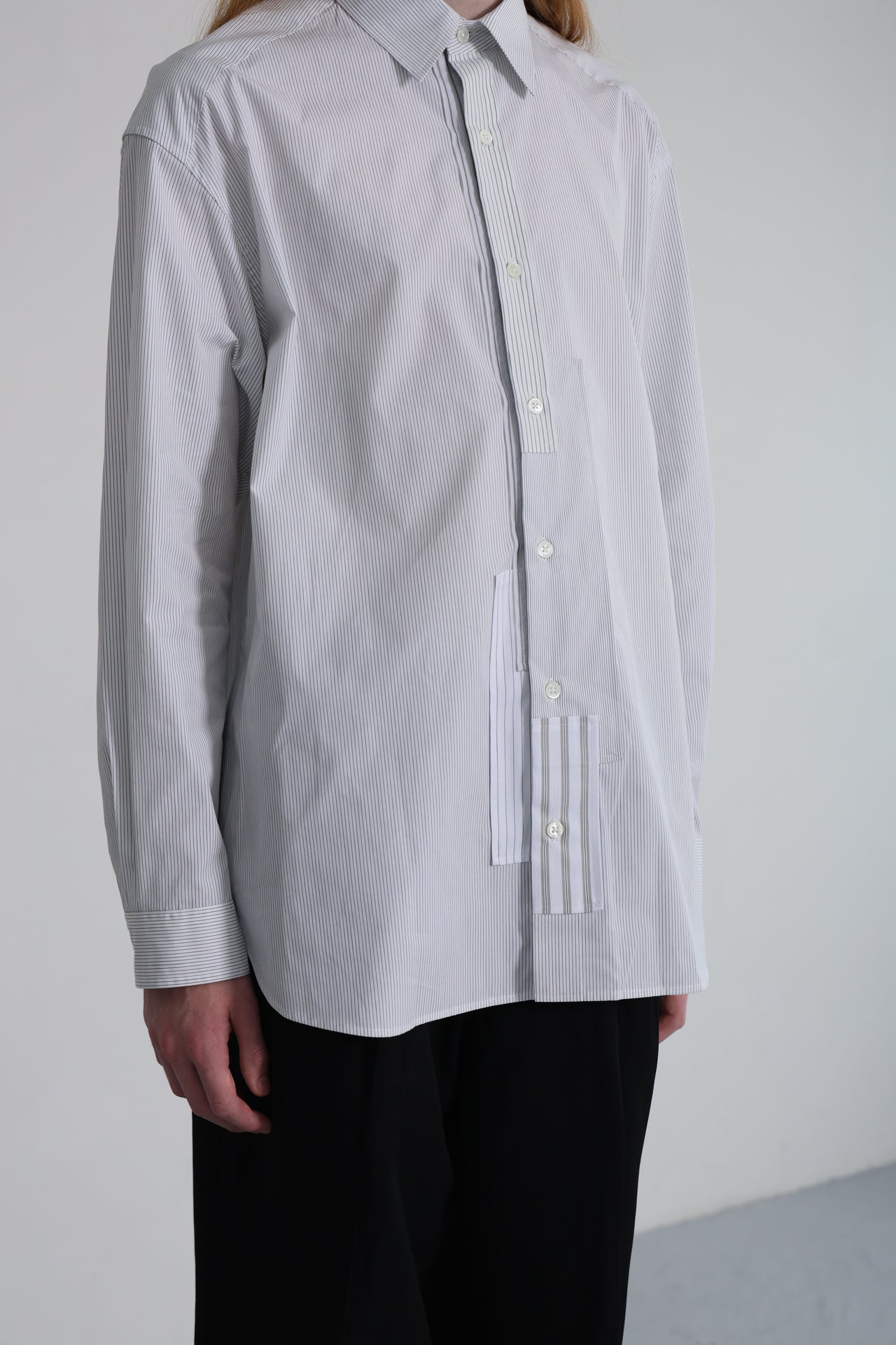 [27SS] No.111-B  WHITE