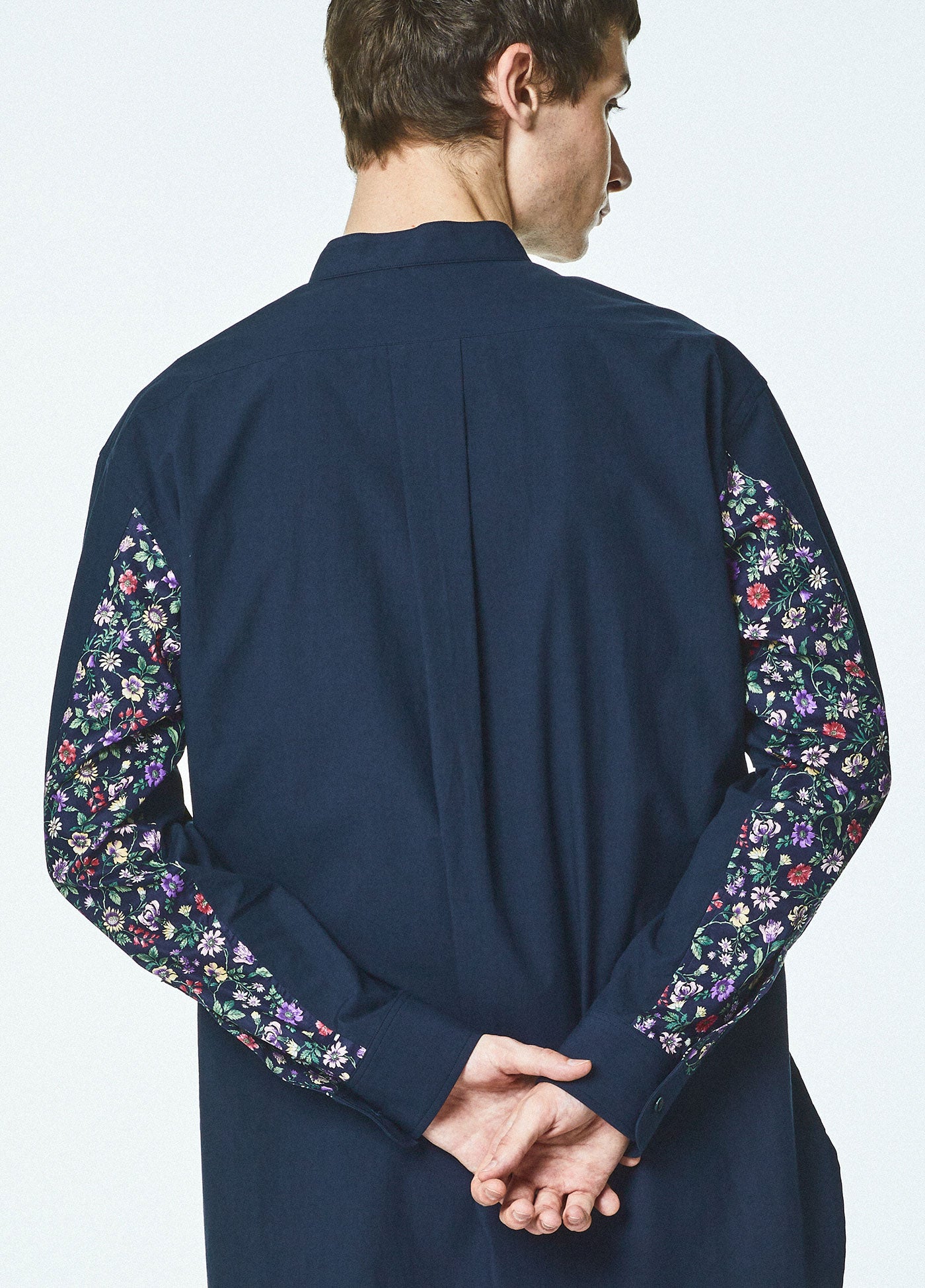 [Unisex] 202304_FLOLA SLEEVE(NAVY)