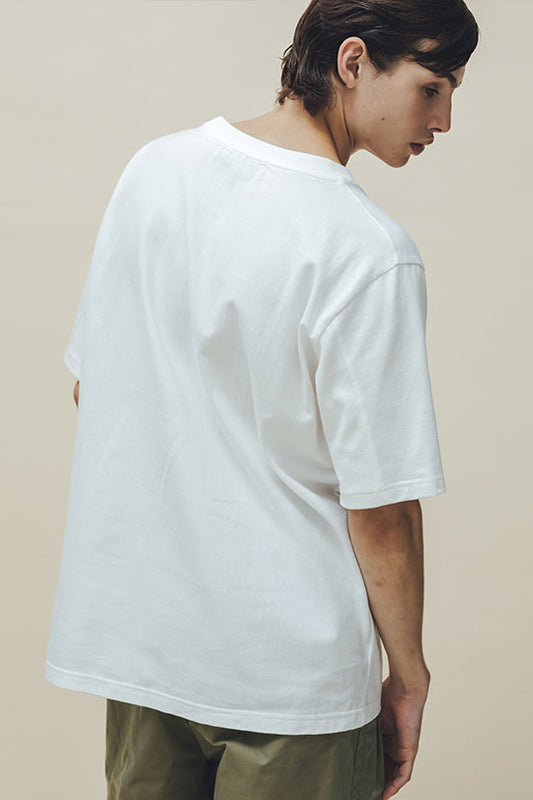 THE WHITE SHIRT