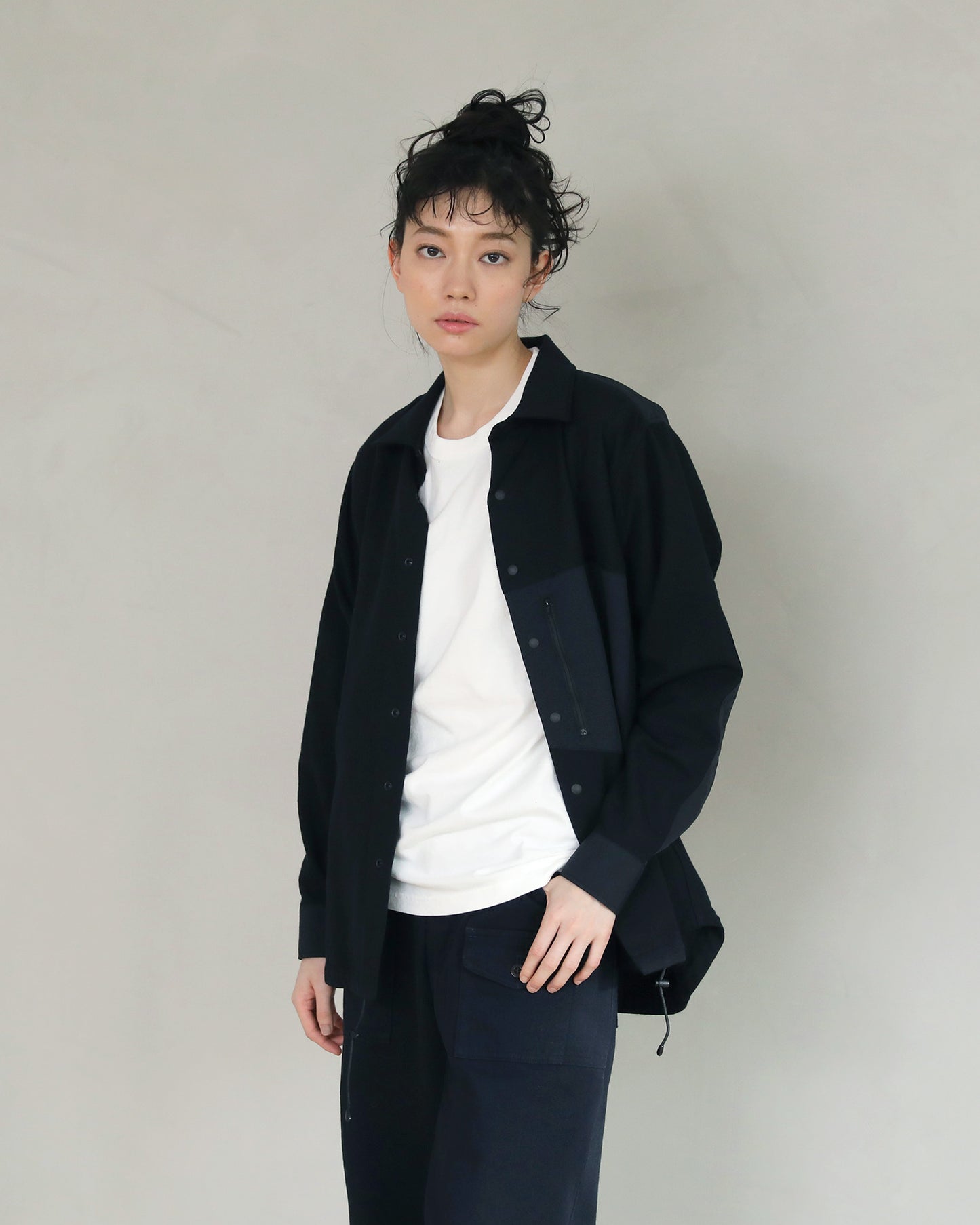 [UNISEX] 202201 BLACK×BLACK（ユニセックスシャツ）