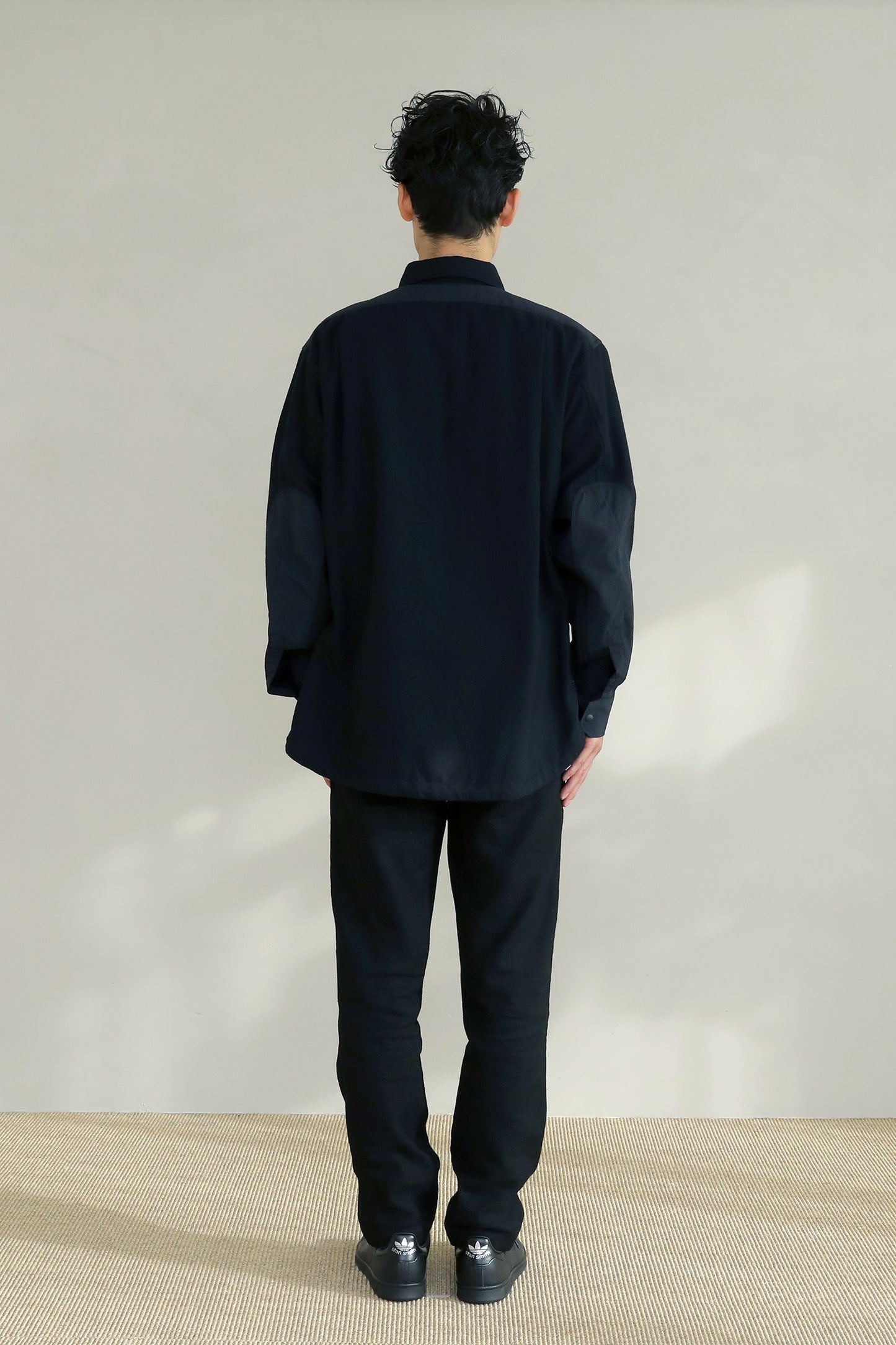 [UNISEX] 202201 BLACK×BLACK（ユニセックスシャツ）