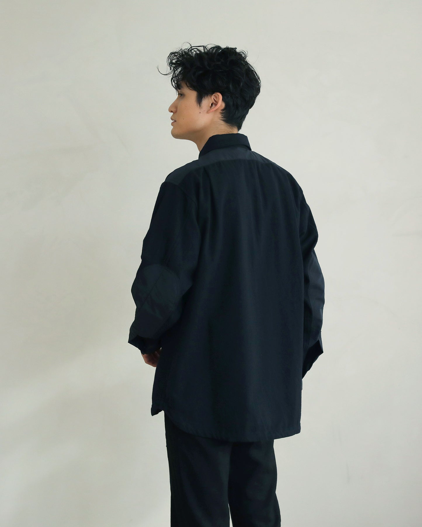[UNISEX] 202201 BLACK×BLACK（ユニセックスシャツ）